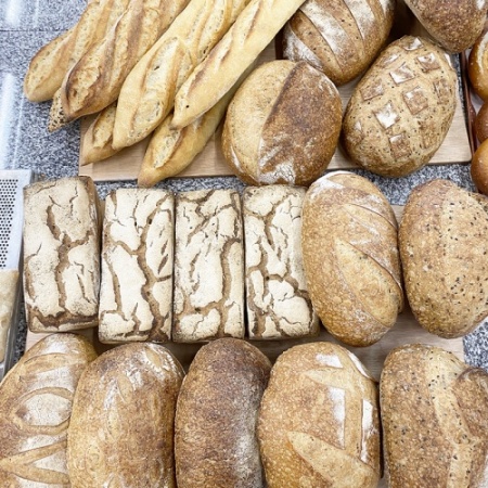 Piekarskie pieczywo na zakwasie – teoria i praktyka